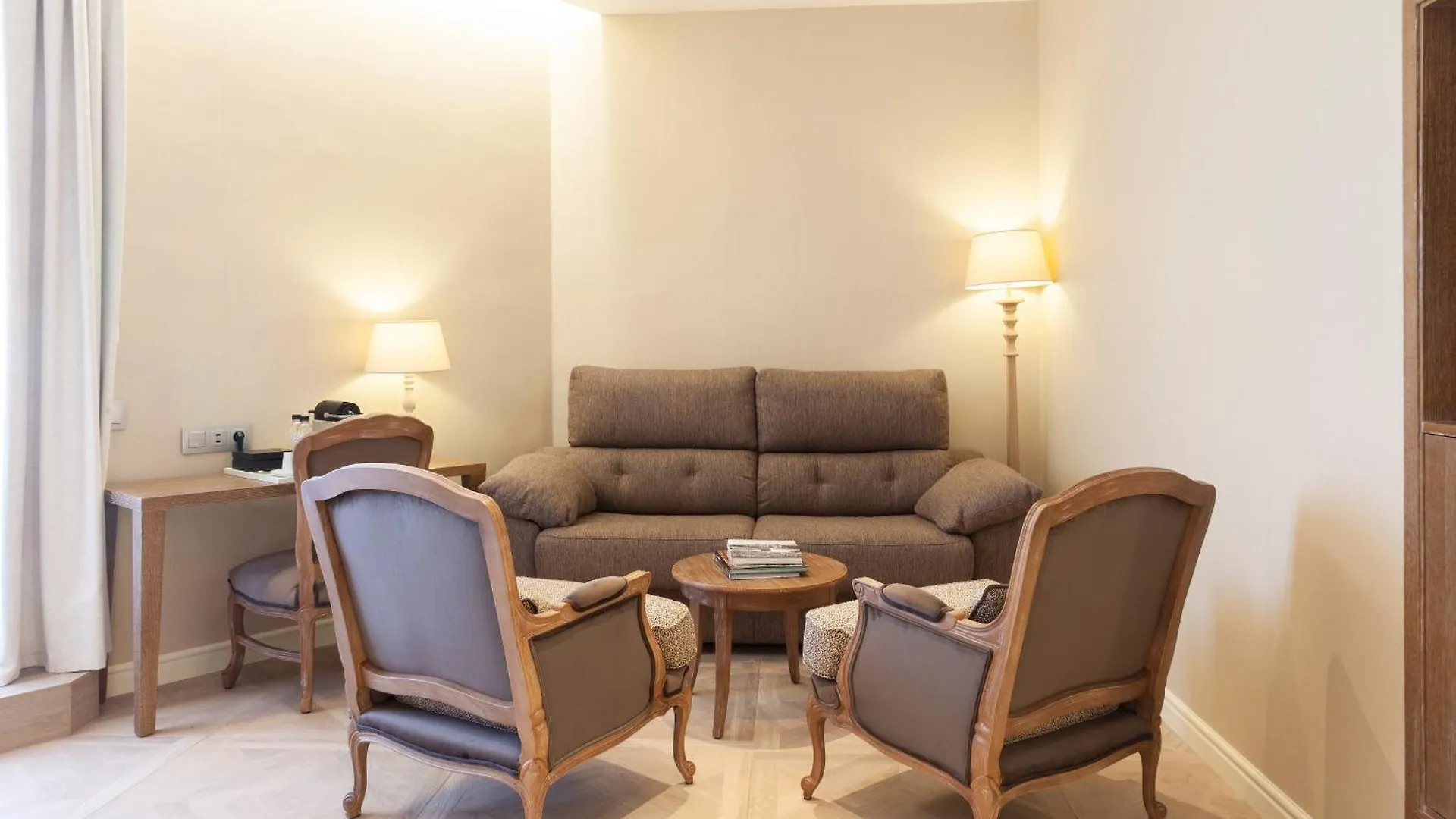 *****  Lamaro Hotel Barcelona Spain