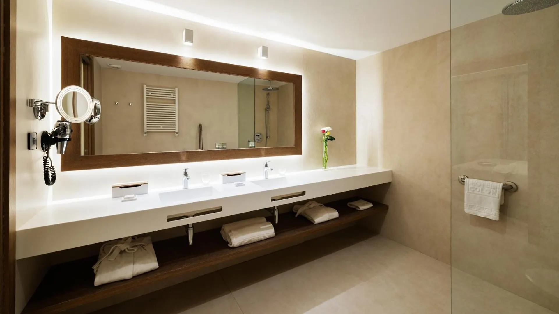 *****  Lamaro Hotel Barcelona Spain
