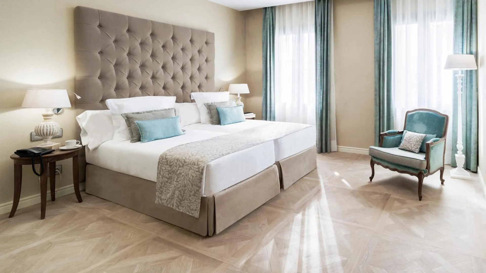 *****  Lamaro Hotel Barcelona Španělsko
